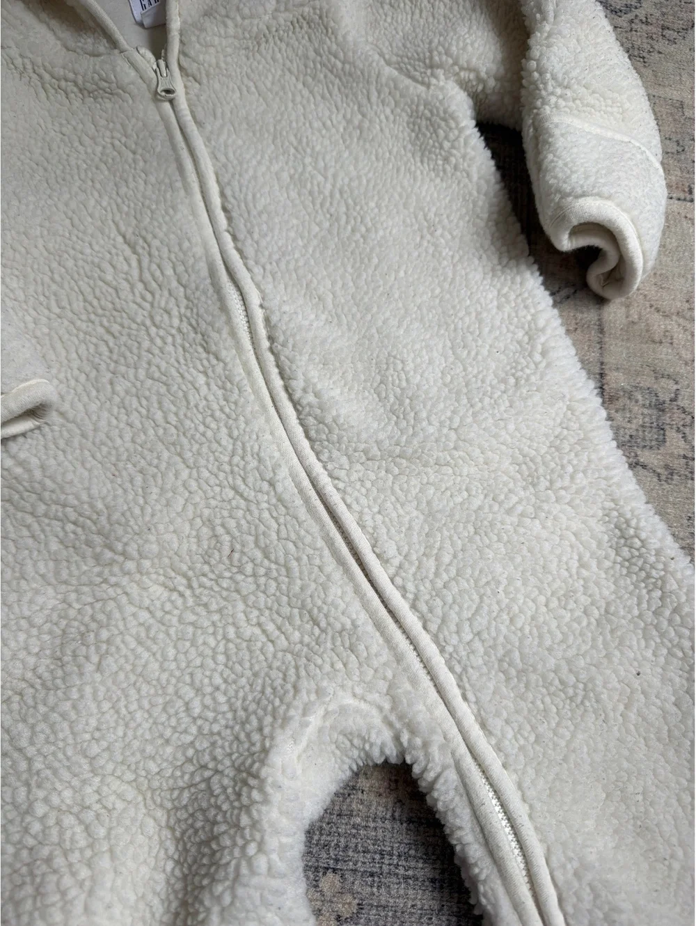 Baby Gap Cream Sherpa Fleece Hooded One-Piece Romper bunting 8-24m
